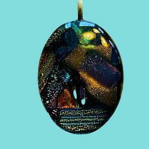 Women’s Glass Stone Multi-Color Dimensional Pendant Necklace